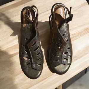 Women's Nurture Penelope Bronze Leather Open Toe Slingback Sandals Heels Size 7M